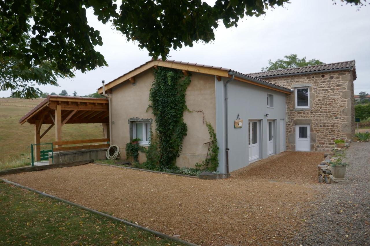 La Bergerie Des Moureres Villa Trezioux Exterior photo